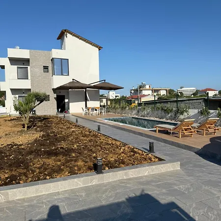 Julis Villa Apartment *